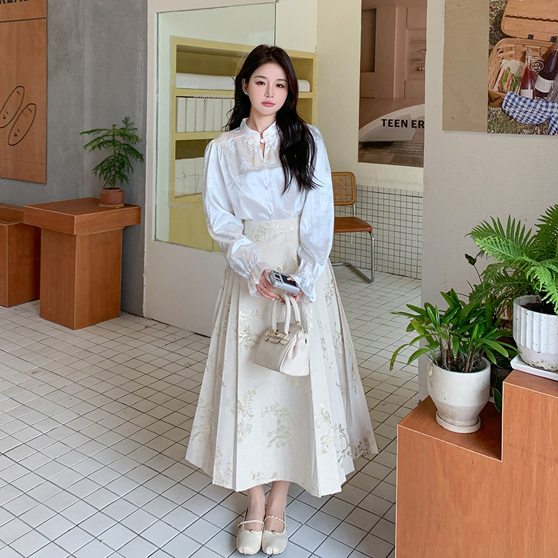 【现货】2025春新中式风盘扣小衫+重工提花金丝马面裙套装,女装套装/套裙,2D148