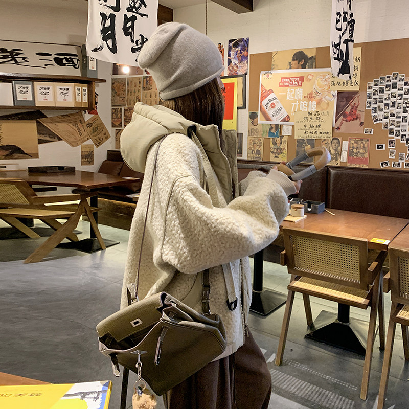 米色复古连帽颗粒绒外套女2025冬季韩系新款休闲加厚保暖毛茸棉服,女装毛呢外套,2C098