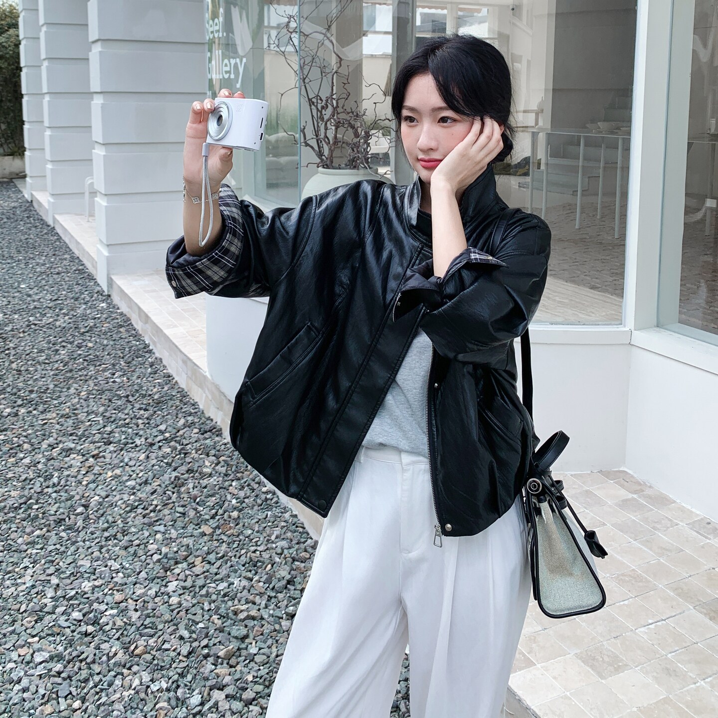 高级感格纹拼接黑色皮衣外套女春秋2025新款爆款巨好看PU夹克气质,女装皮衣,2C271