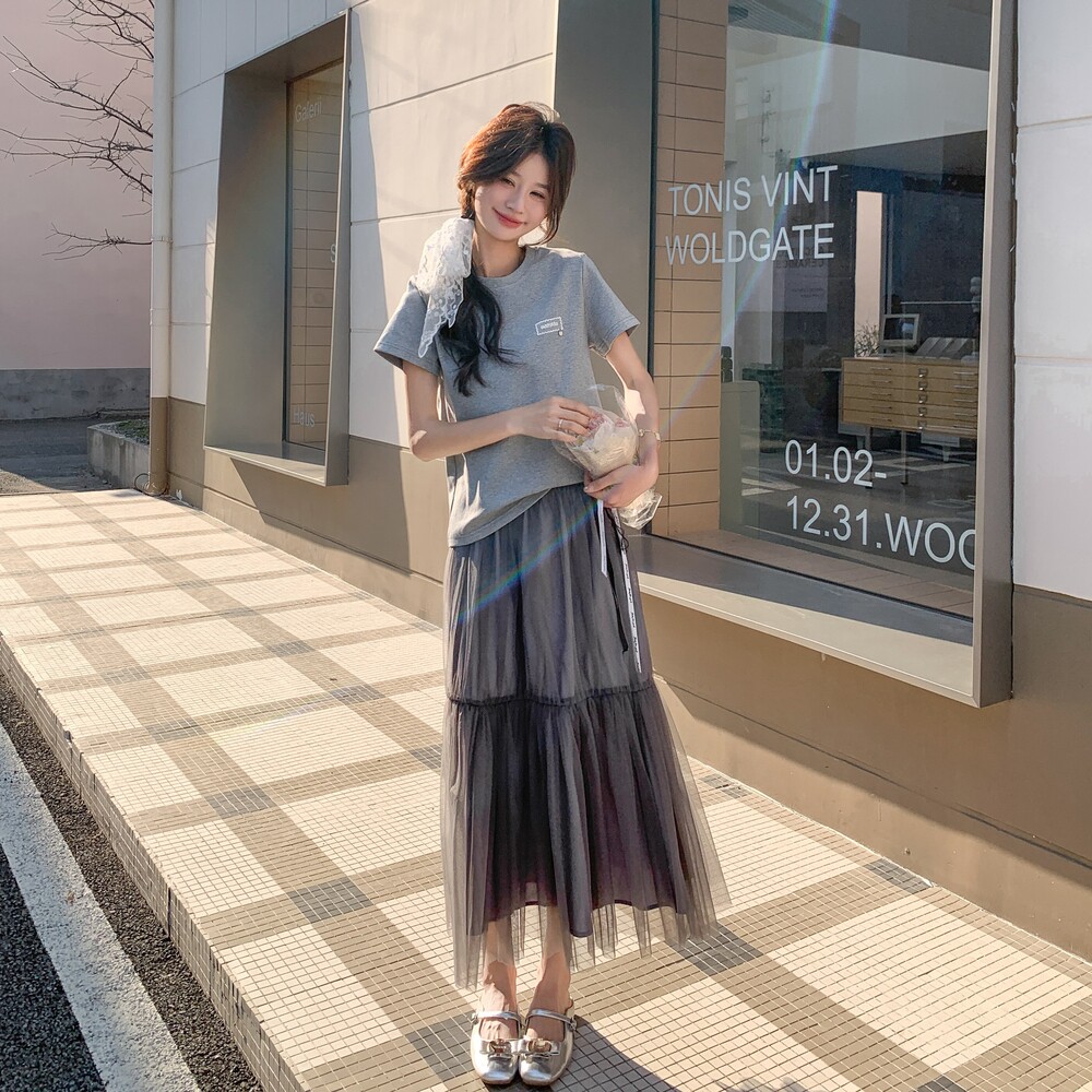 慵懒风穿搭蕾丝T恤套装女2025夏季新款韩系显瘦网纱半身裙两件套,女装套装/套裙,2C109