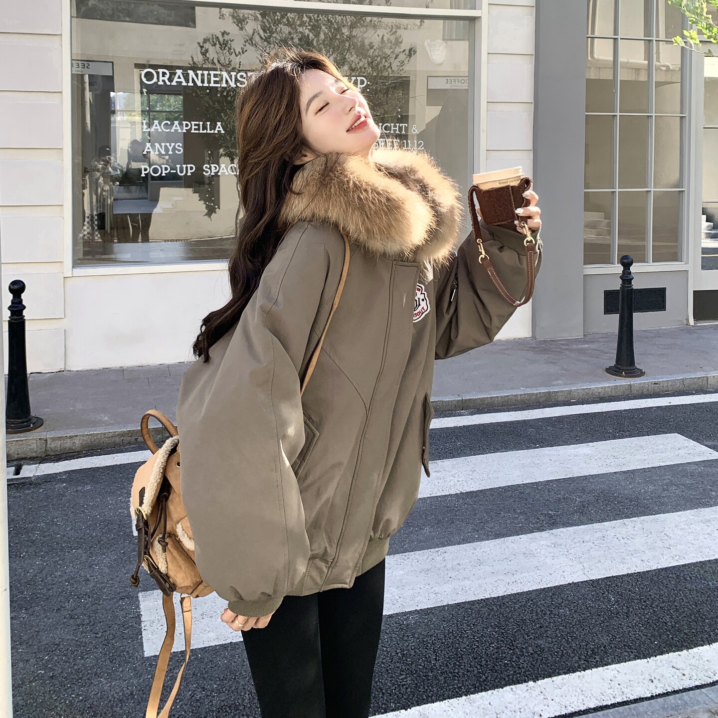 美式工装风毛领派克服女冬季保暖连帽外套军绿色加厚高级感羽绒服,女装羽绒服,2C166