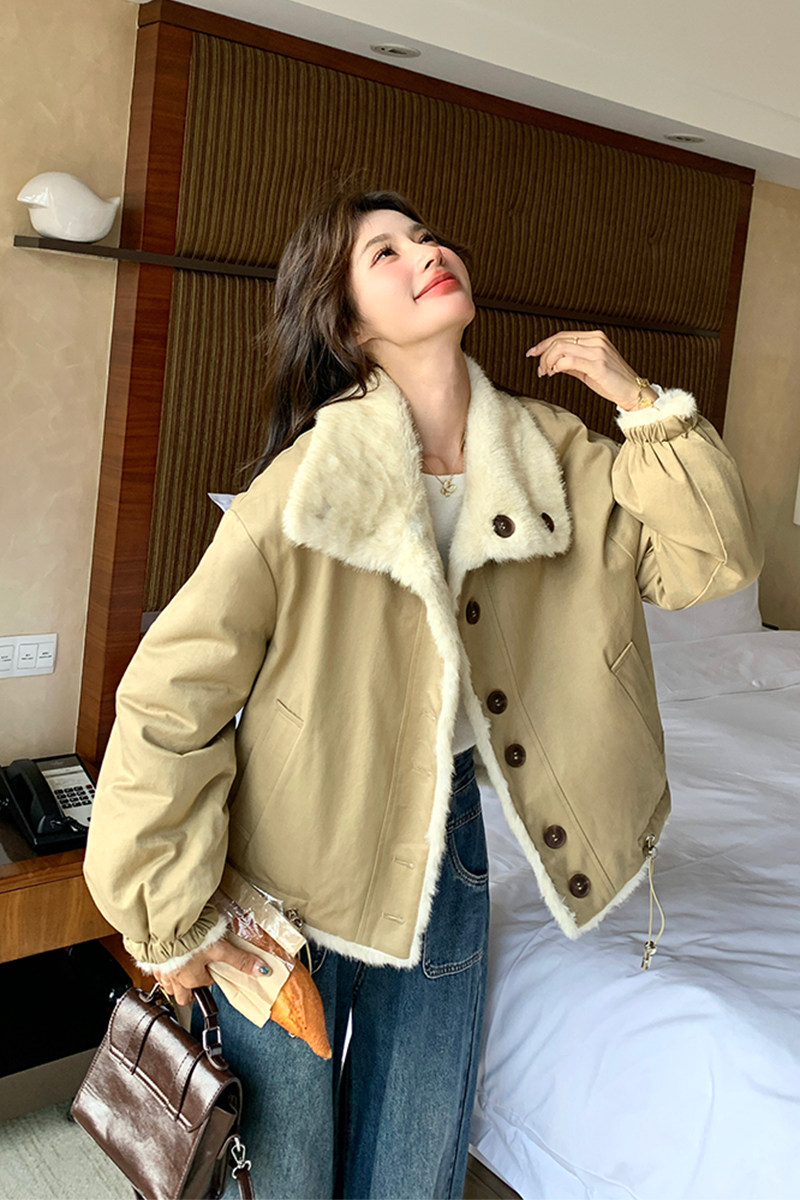 新品有货设计感两面穿皮毛一体外套2C285-2616-P205-K308,女装短外套,2C285