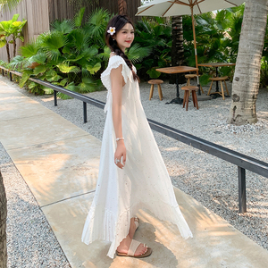 2C177-D52-P145-K208米白色设计感连衣裙女2025夏季新款时尚洋气图片