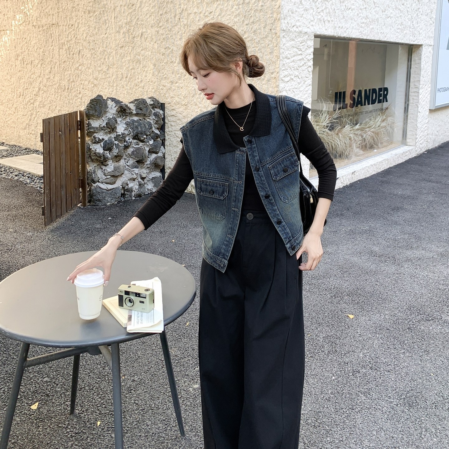 又酷又飒翻领牛仔马甲女2025秋季新款港风休闲小个子百搭夹克外套,女装马甲,2C218