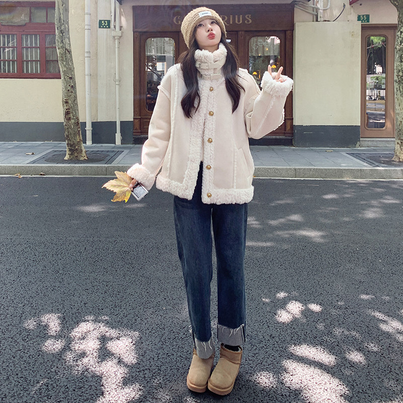 超好看白色立领短款羊羔毛外套女冬2024新款皮毛一体加绒加厚棉服图片
