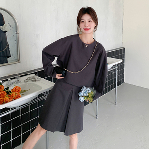 韩版休闲灰色短袖卫衣套装女2025夏季新款慵懒风显瘦半身裙两件套图片