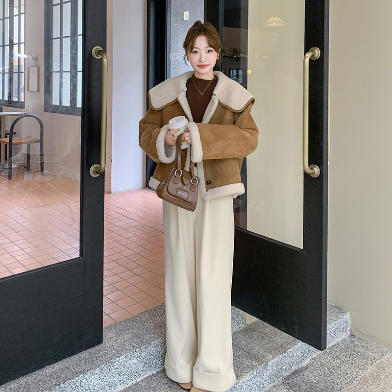 咖色羊羔毛宽松学院风皮毛一体外套韩系减龄棉服6086P195K288,女装棉衣/棉服,2C166