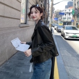 现货2026秋新款皮衣休闲上衣PU夹克衫甜酷机车风2C082F05P140K198，女装皮衣，2C082