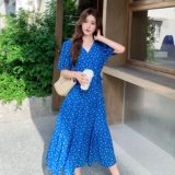 蓝色碎花法式连衣裙女2025年夏季新款泡泡袖时尚显瘦系带高腰长裙，女装连衣裙，2C212