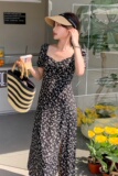 【现货+买家秀！】053P105K1582025夏季新款中长款碎花连衣裙，女装连衣裙，2C037