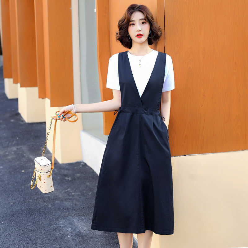 背带连衣裙女2025年夏季新款韩版显瘦洋气减龄时尚两件套,女装连衣裙,蓝朵琳