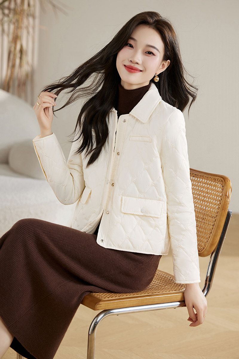 轻薄小香风棉服女短款2025新冬季款小个子时尚翻领薄款外套,女装棉衣/棉服,衣佳和