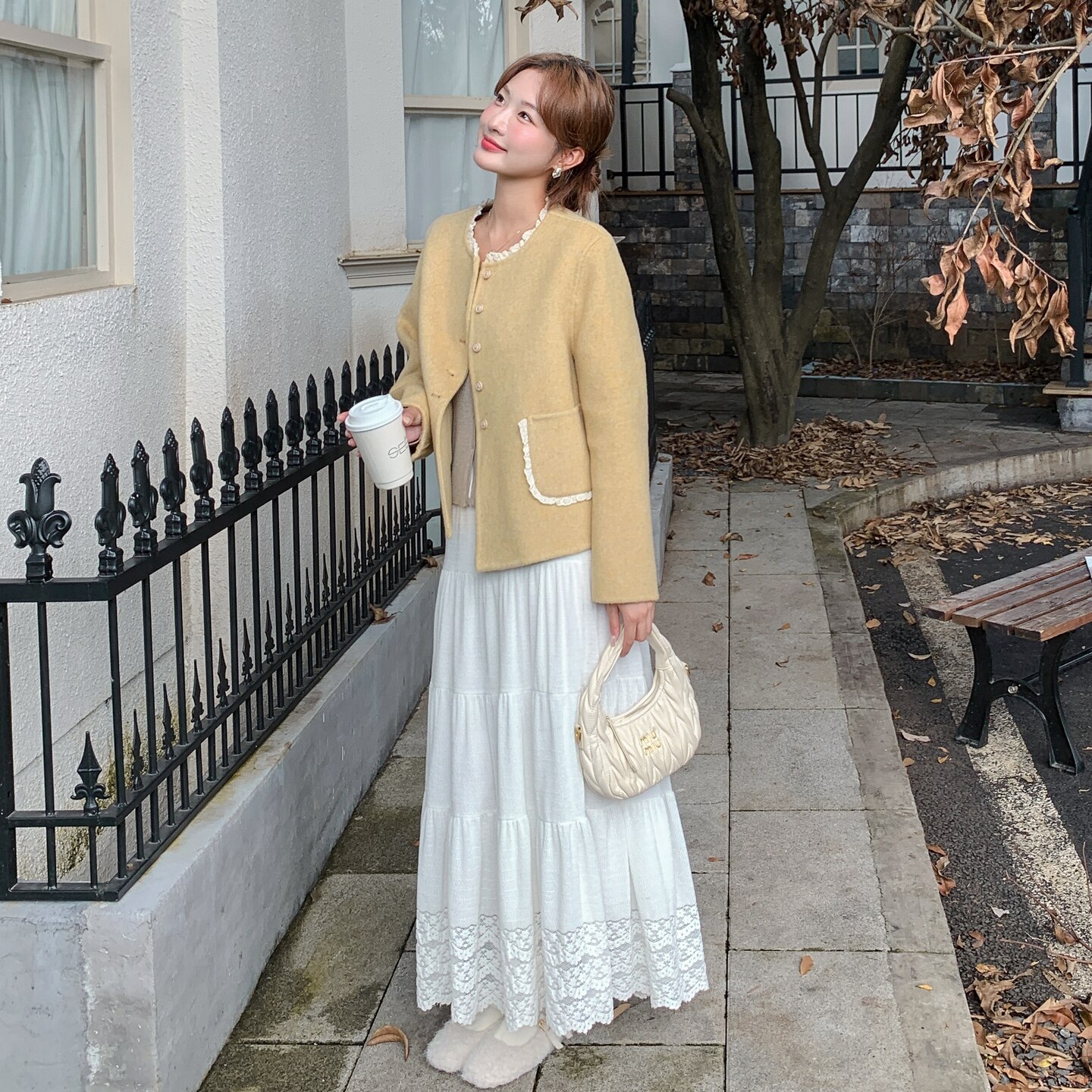 小香风蕾丝花边黄色毛呢外套女秋冬2025新款小个子独特漂亮巨好看图片