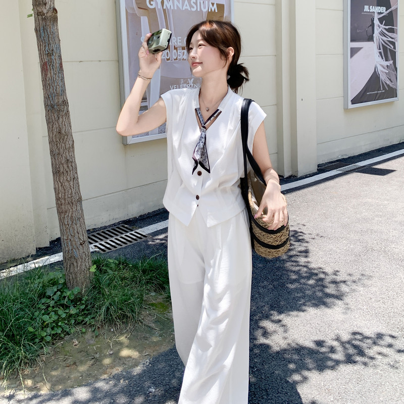 主推新款设计款丝巾装饰两件套C252-2620P155K238,女装套装/套裙,2C252