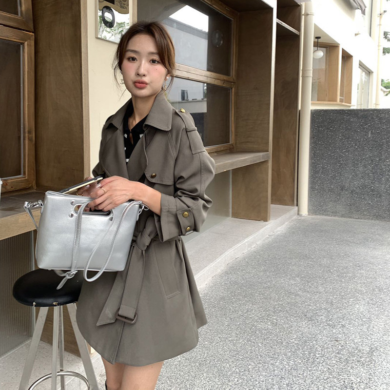 大货已出！秋新款短款风衣外套2C127-8819-P140-K198,女装风衣,2C127