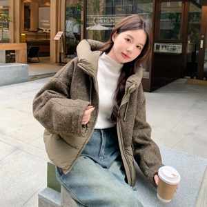 复古拼接连帽羽绒服女短款面包服宽松设计感小众冬季加厚保暖外套图片