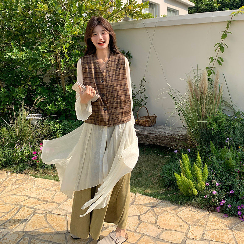 松弛感格纹马甲衬衣阔腿裤叠穿套装2025新款女春韩系高级感一整套,女装套装/套裙,2C073