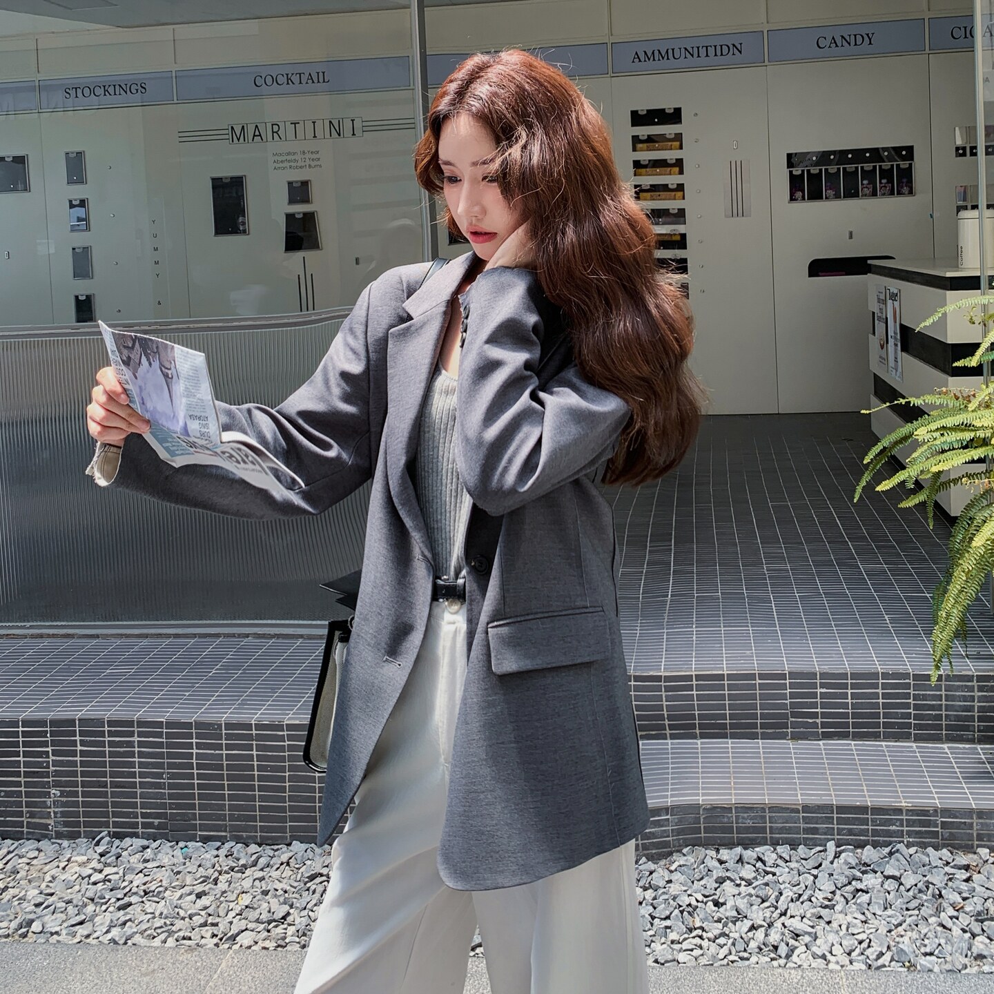 灰色设计感西装外套女2025秋季新款独特别致宽松休闲廓形西服上衣,女装短外套,2C307