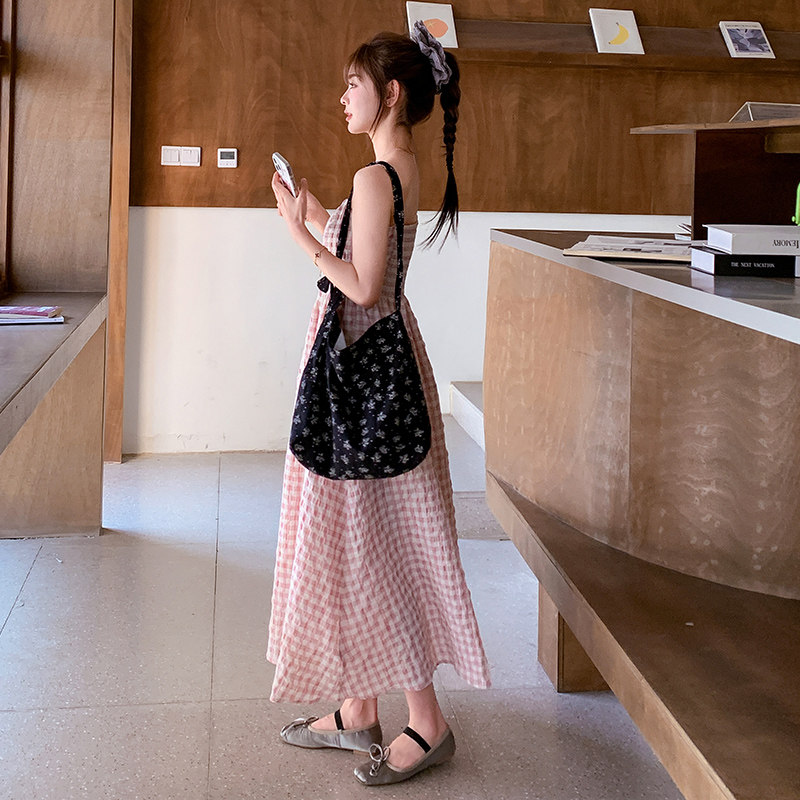 温柔风穿搭粉色格纹吊带裙女夏季新款超好看休闲减龄甜美连衣裙潮,女装连衣裙,2C109