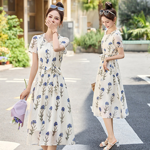 时尚碎花短袖连衣裙女夏季2025新款气质系带收腰显瘦绝美漂亮裙子图片
