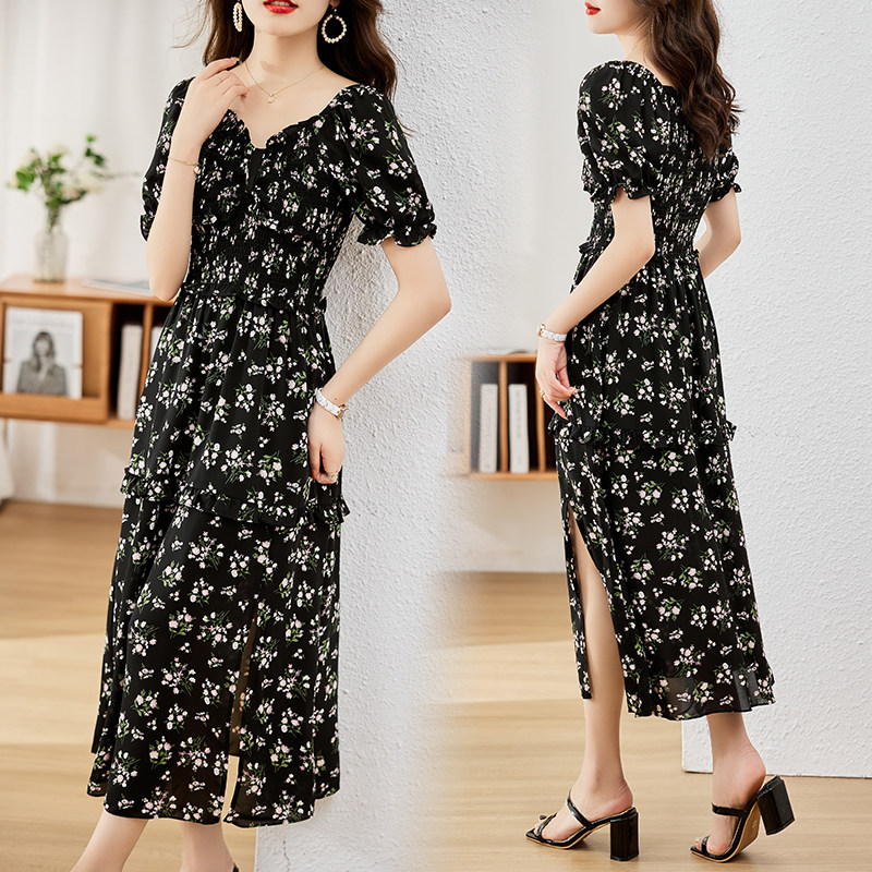 碎花吊带连衣裙女2025年夏季新款法式气质一字肩高级感长款茶歇裙图片