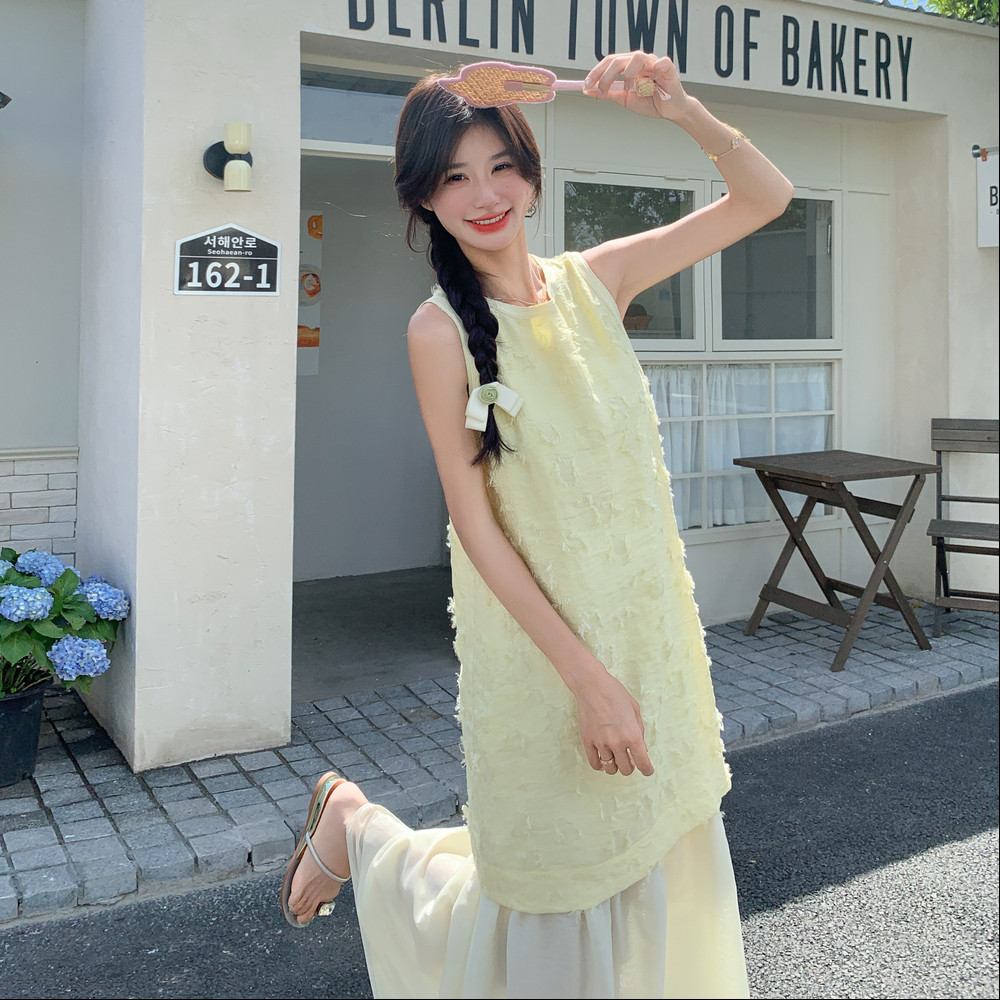 假两件拼接浅黄色无袖背心连衣裙女夏2025新款独特漂亮绝美长裙子,女装连衣裙,2C259