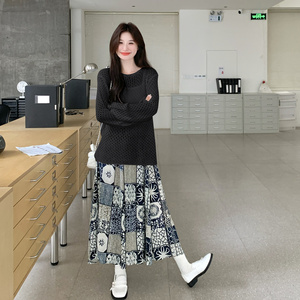 时髦感镂空罩衫吊带内搭复古印花半裙套装女2025秋松弛时尚三件套图片