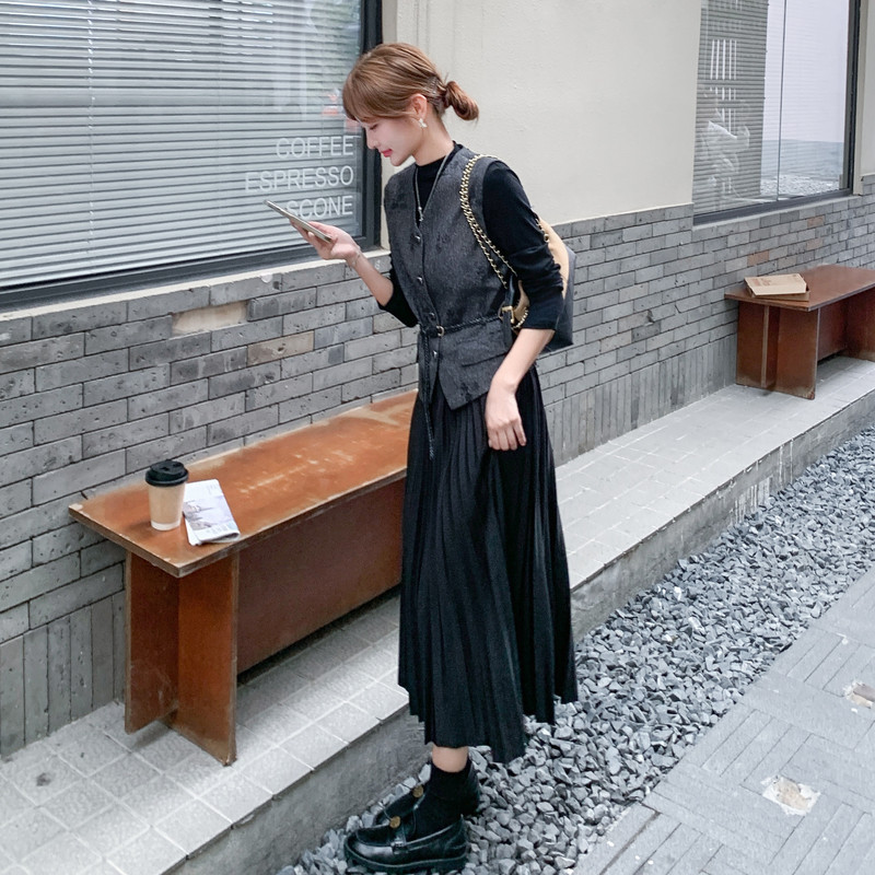 黑色法式赫本风气质氛围感连衣裙套装女2025年秋季新款马甲两件套,女装套装/套裙,2D036