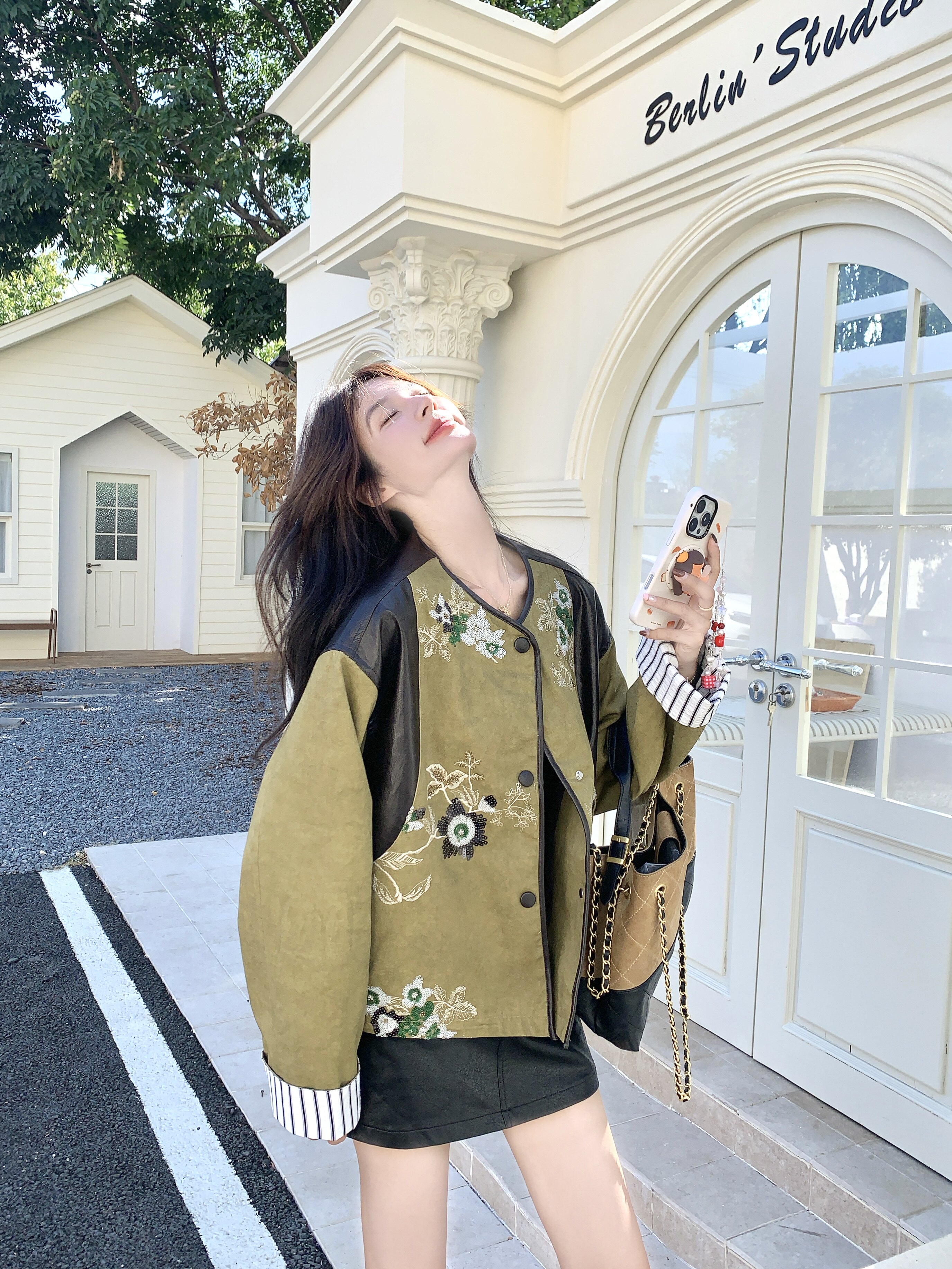 新中式国风拼皮外套女2025秋季新款慵懒风设计感重工刺绣圆领上衣,女装派克服,2D034