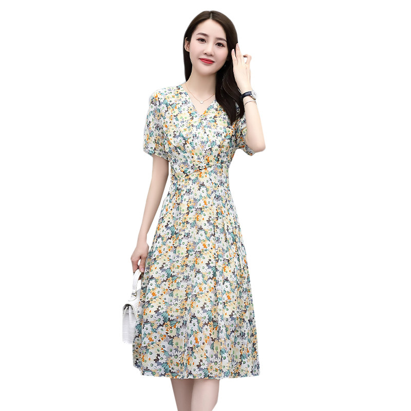 24夏气质压褶新款修身印花连衣裙,女装连衣裙,乐衣轩