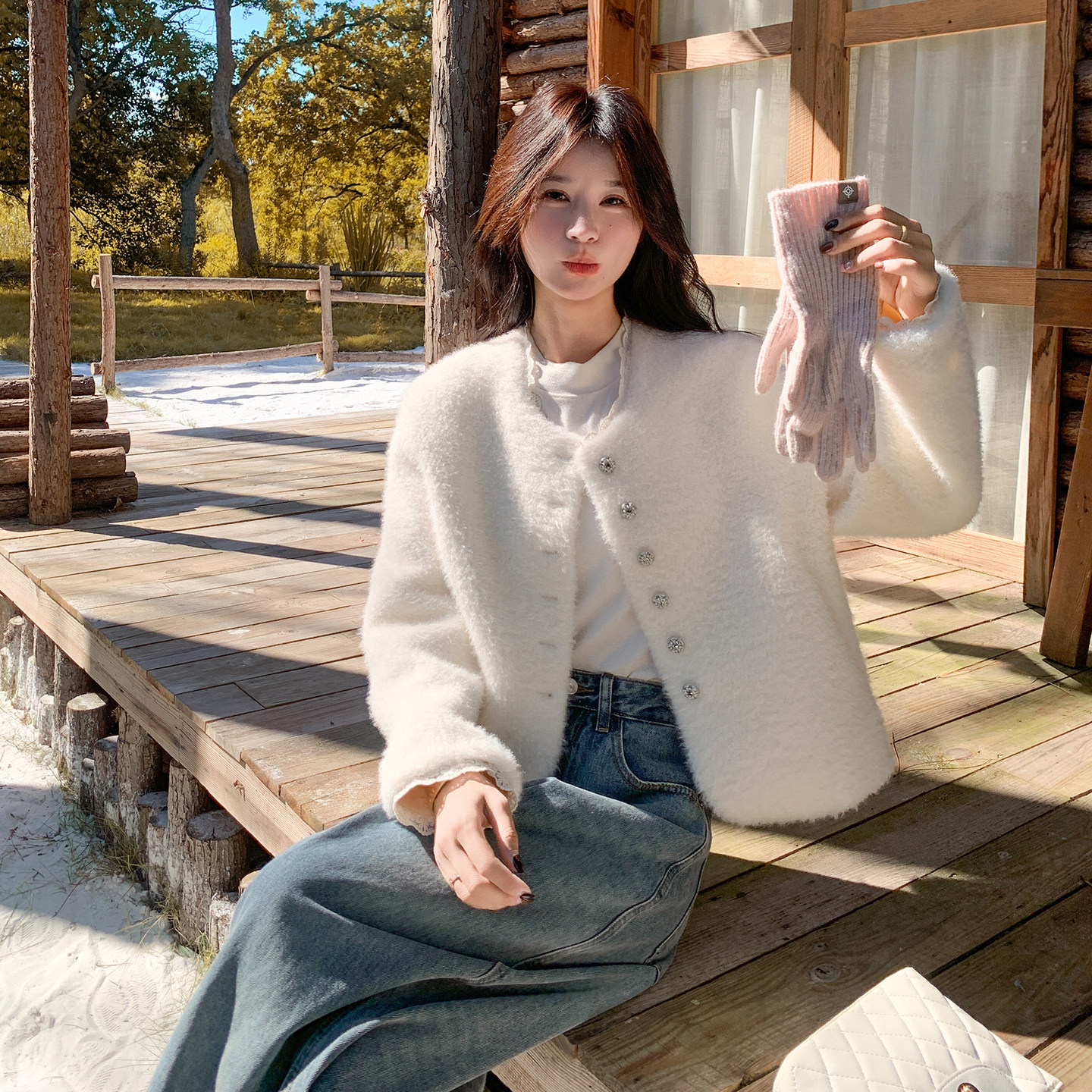 米白色蕾丝拼接羊羔毛外套女2025冬季新款小个子名媛气质毛绒上衣,女装棉衣/棉服,2D078