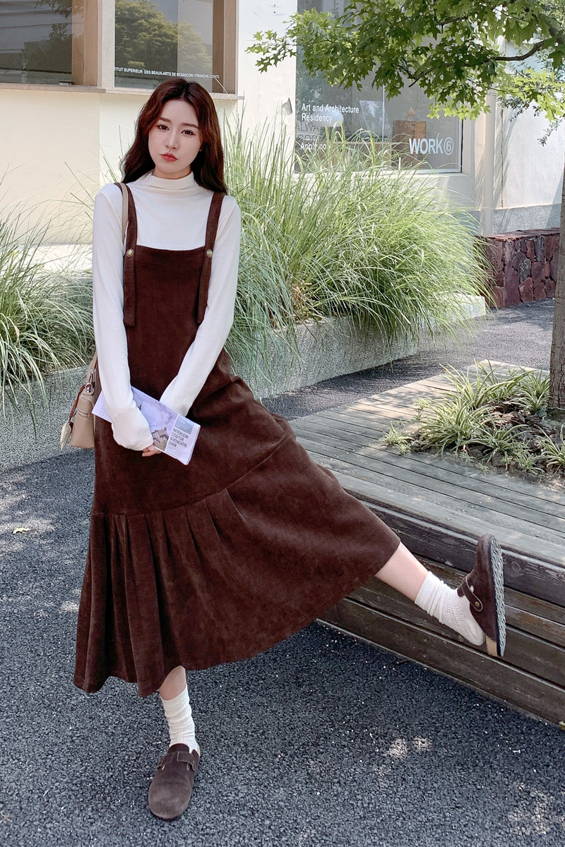 咖色复古设计感背带连衣裙套装女2025秋季温柔风打底衫长裙两件套,女装套装/套裙,2C206
