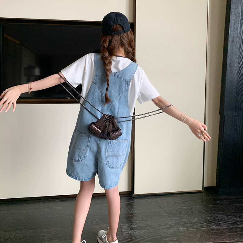 夏季新款韩版慵懒休闲风爱心图案休闲复古牛仔背带连体裤阔腿短裤,女装牛仔裤,2C299