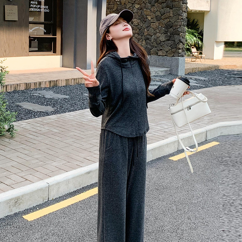 2025年新款糯米感时尚亲肤修身休闲气质套装,女装套装/套裙,2C291