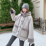 现货新款皮毛一体加厚外套2D035-25119P185K278，女装短外套，2D035
