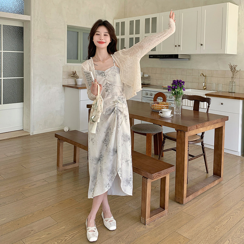 【现货】2025夏装新款轻风印花吊带裙+防晒开衫套装裙,女装连衣裙,先锋丽姿
