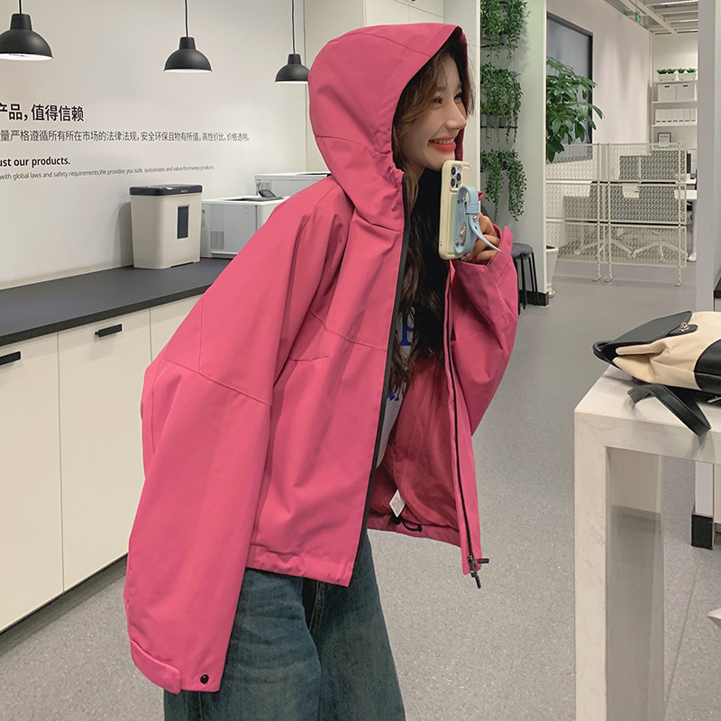 粉色开春冲锋衣外套女2025新款韩系今年流行超好看小个子休闲夹克,女装短外套,2C170