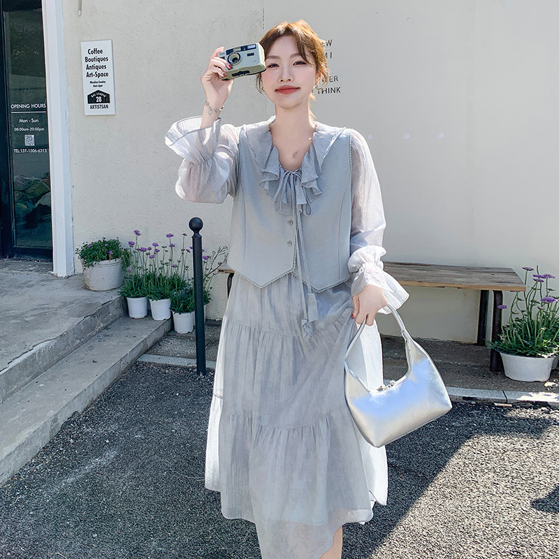 灰色轻熟风小香风马甲长裙早春新款木耳边显瘦气质两件套连衣裙女图片