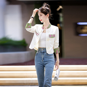 新中式盘扣国风短款外套女2024春秋新款小个子名媛小香风提花上衣图片