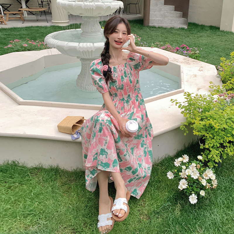 法式气质方领碎花连衣裙女夏2025年新款多巴胺泡泡袖收腰茶歇长裙,女装连衣裙,2C098