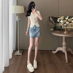 设计感时尚套装女夏季新款修身显瘦立体花朵短袖蓝色牛仔裙两件套图片
