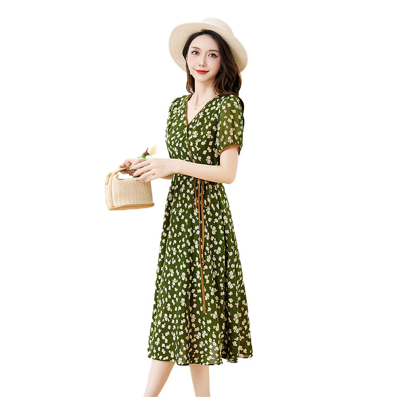 时尚法式茶歇碎花雪纺连衣裙女2025新款夏季复古V领短袖裙子，女装连衣裙，自然秀,女装连衣裙,自然秀