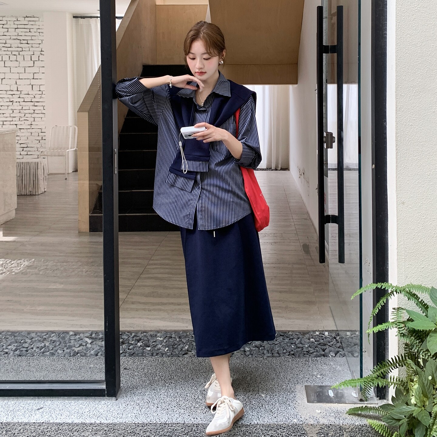 松弛感韩范披肩条纹衬衫套装裙女2025秋新款气质显瘦半身裙两件套,女装套装/套裙,2C177