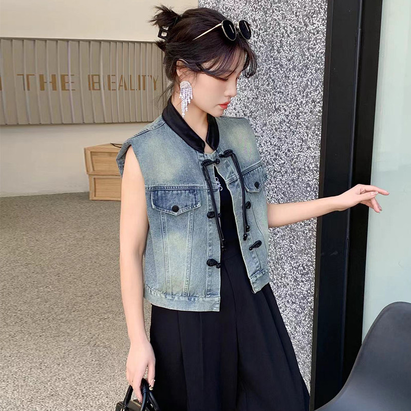 2025春季女装新款个性时尚风牛仔短款马甲女图片