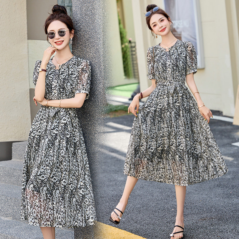 【现货】碎花连衣裙女夏季流行遮肉1C115-6211-P115-K258图片