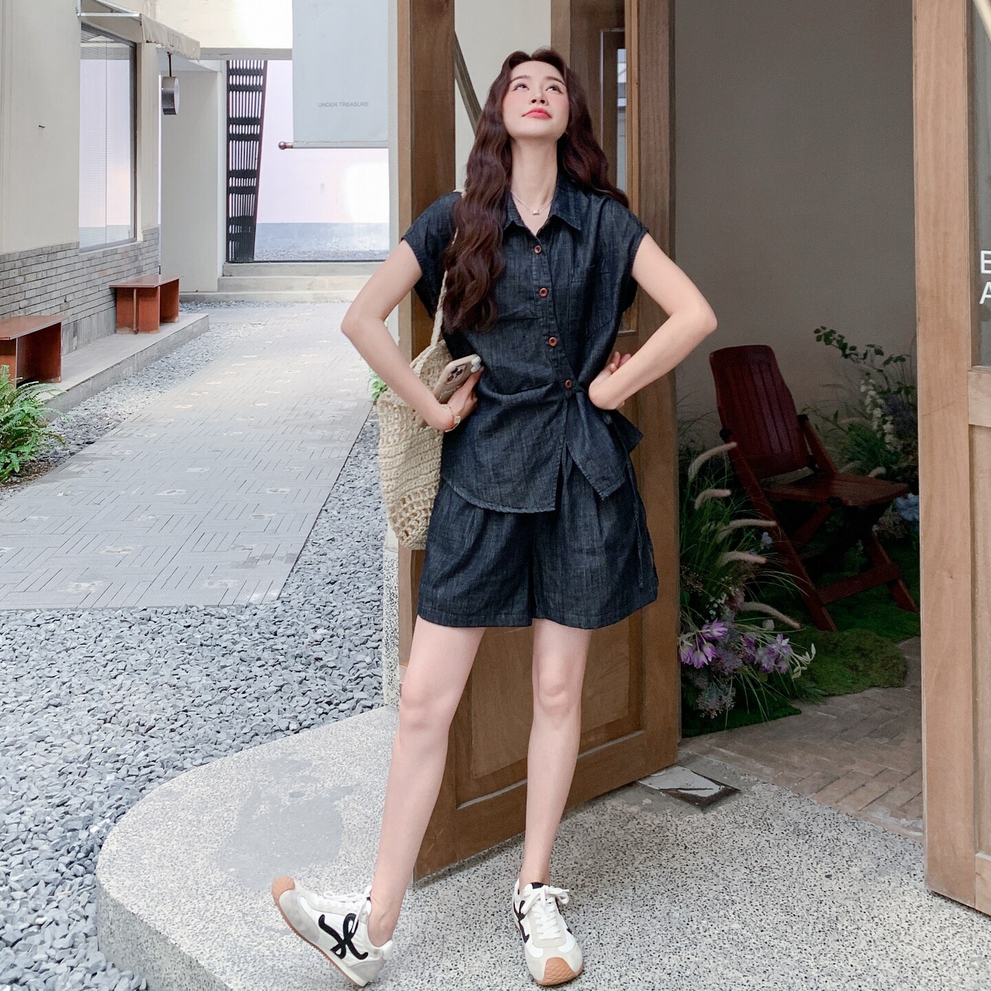 韩系显瘦牛仔衬衫短裤两件套女2025夏新款港风复古休闲穿搭一整套,女装套装/套裙,2C323