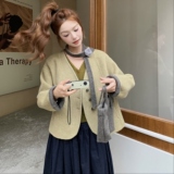 浅绿色双面呢羊毛短款外套女秋冬2025新款设计气质超好看爆款大衣，女装毛呢外套，2B237