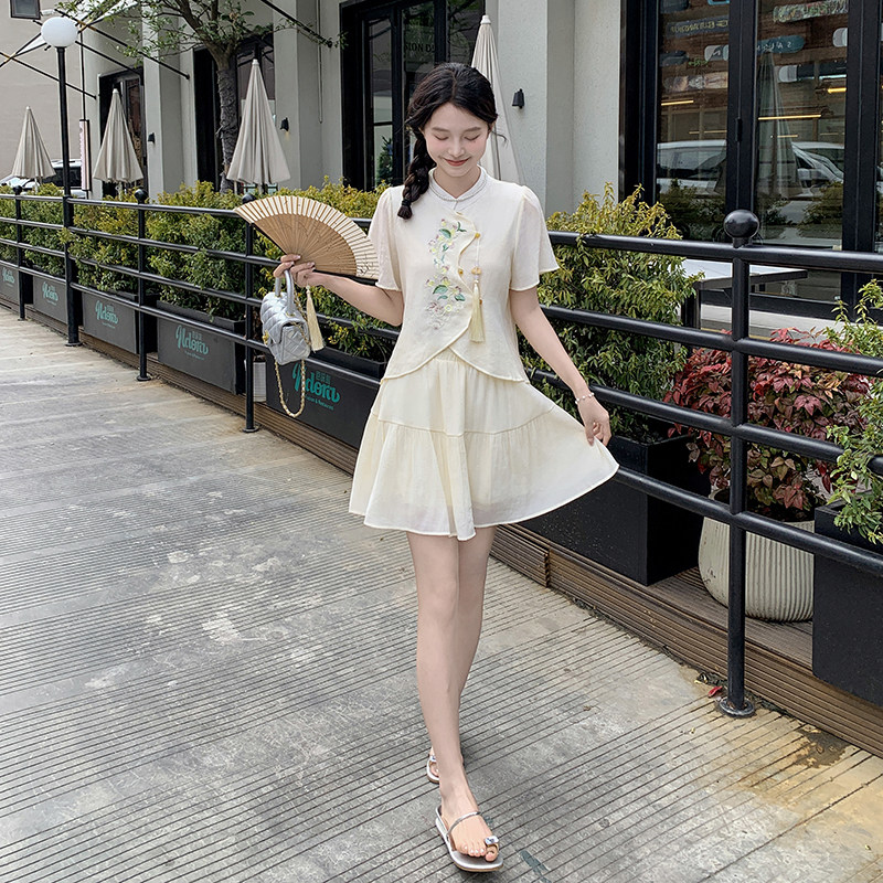 【现货】2025夏装新款清新优雅新中式风复古刺绣套装,女装套装/套裙,2D148