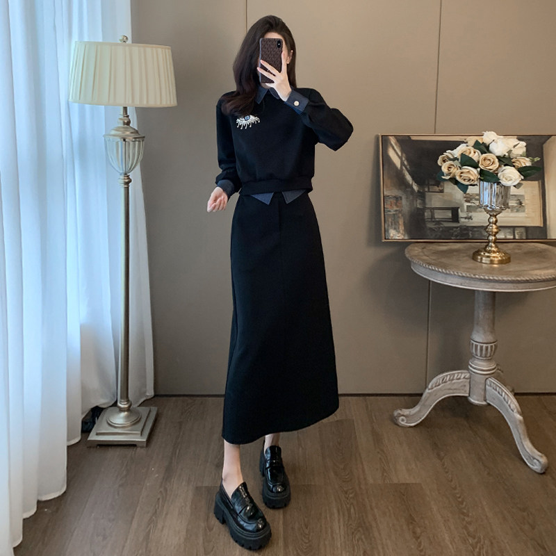 今年流行黑色假两件套休闲运动套装女秋冬款时尚卫衣半身裙两件套图片
