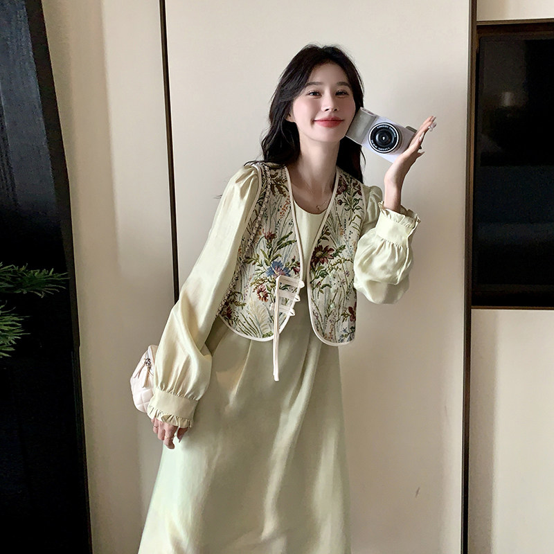 新中式国风马甲连衣裙两件套女春秋2025新款复古显瘦中长A字裙子,女装连衣裙,2C262